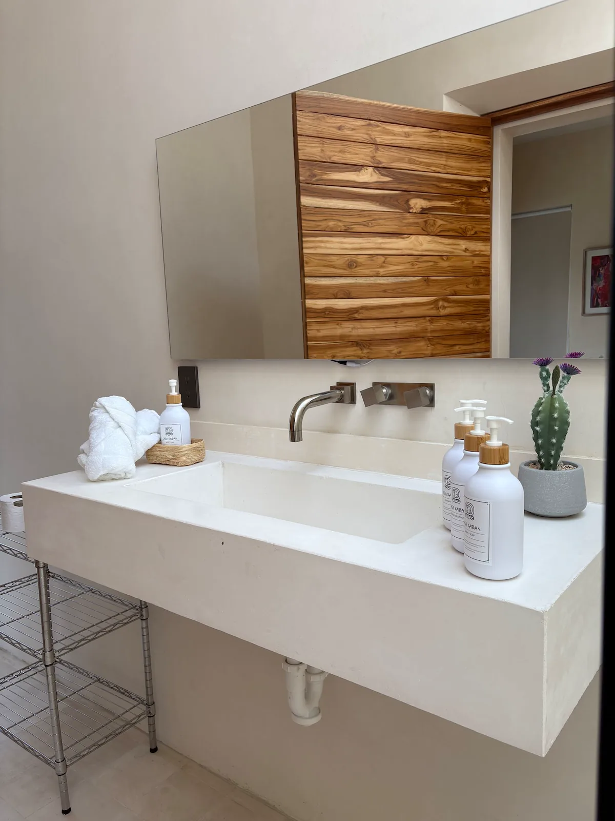 Casa Kaban · Centro Gastronómico y La Plancha 24