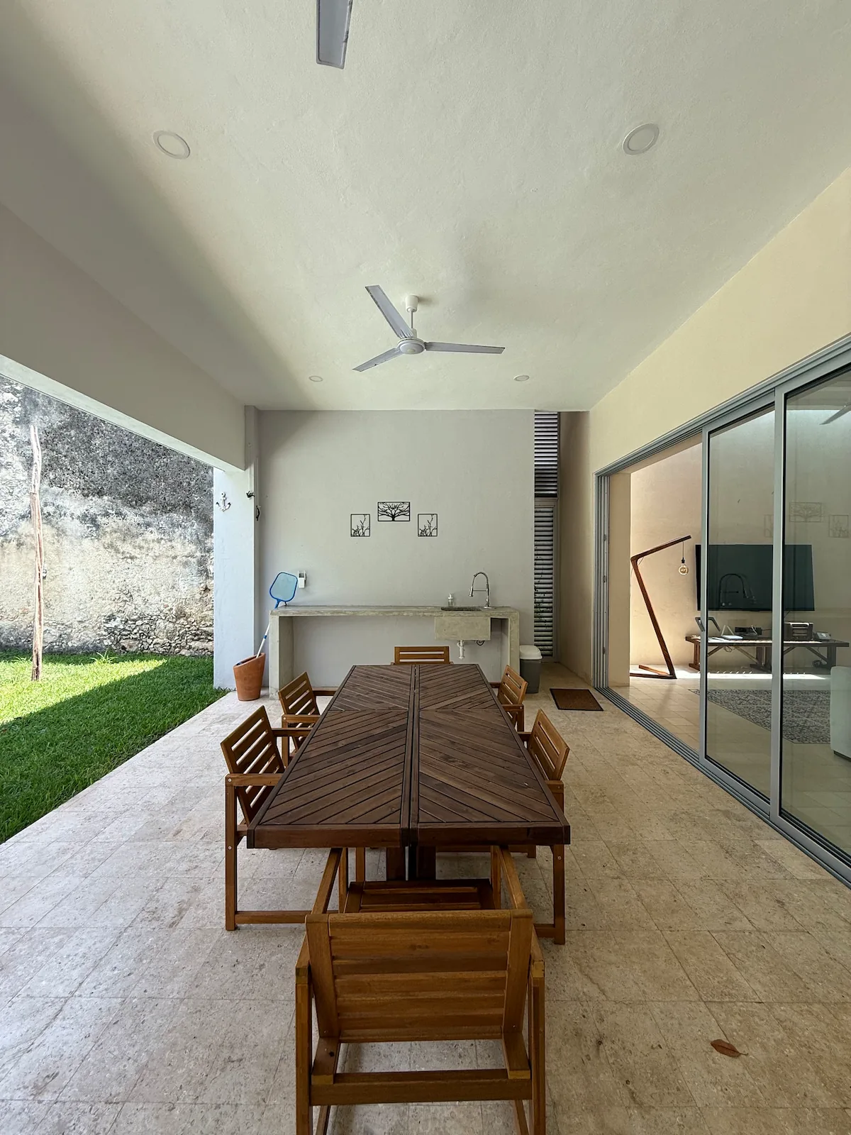Casa Kaban · Centro Gastronómico y La Plancha 32