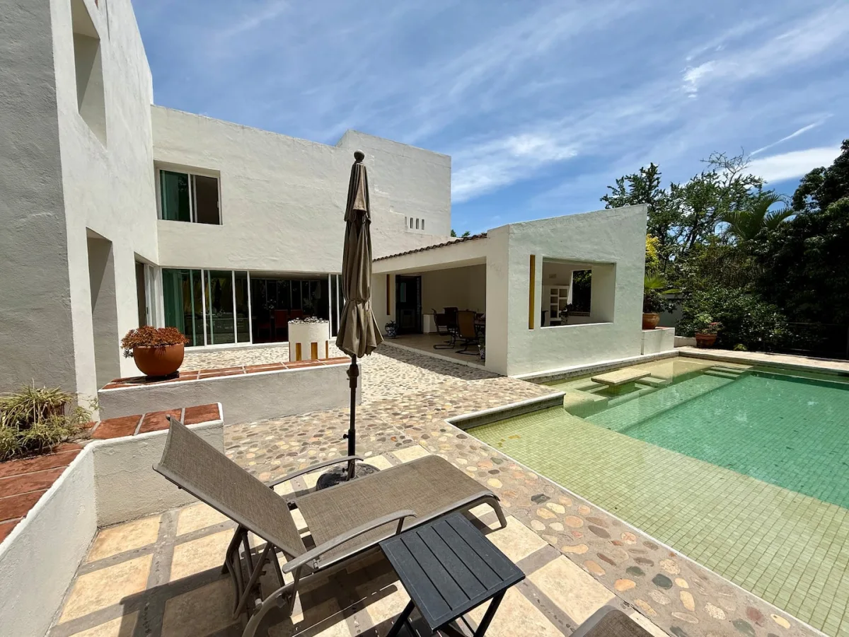 Casa las Berthas · Estilo Contemporáneo 68