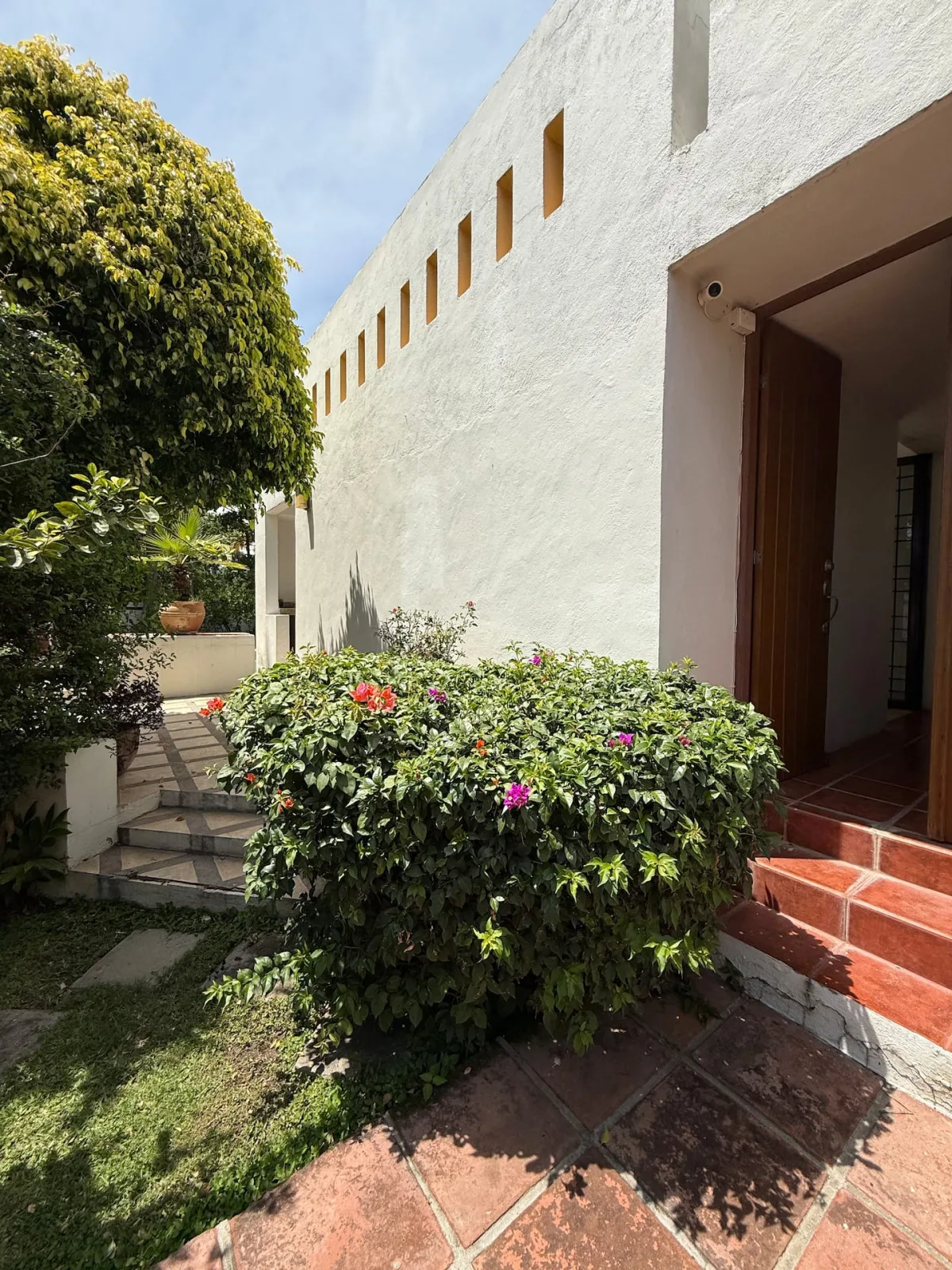 Casa las Berthas · Estilo Contemporáneo 74