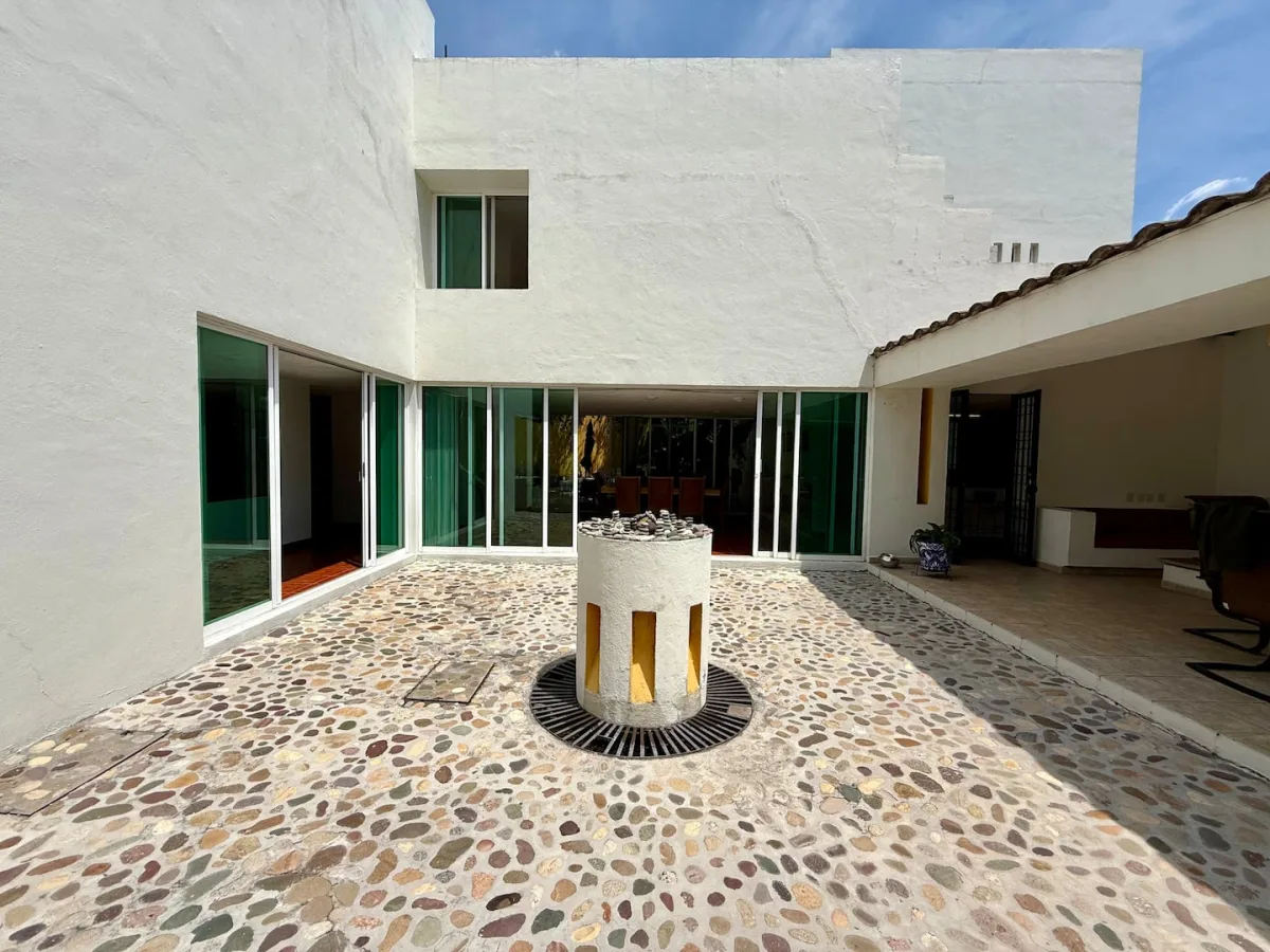 Casa las Berthas · Estilo Contemporáneo 77
