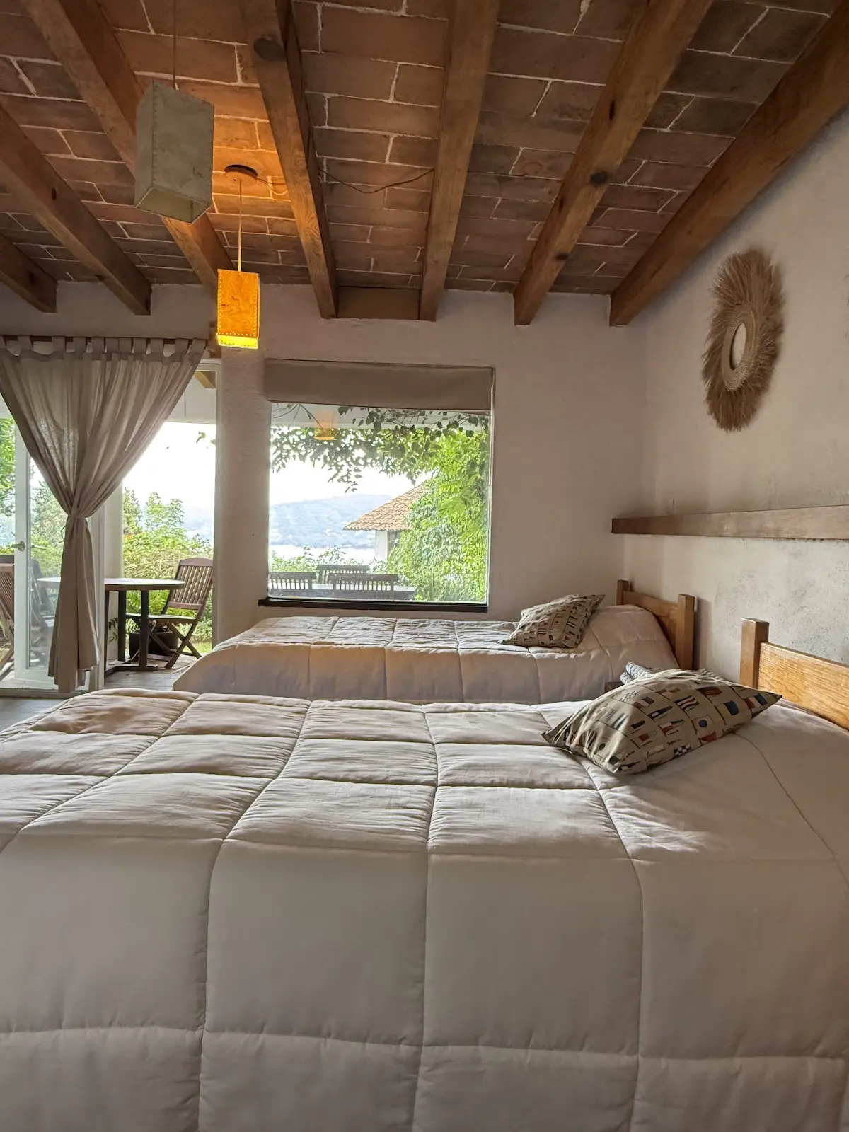 Vista al lago, terraza y chimenea · Casa vallesana 16