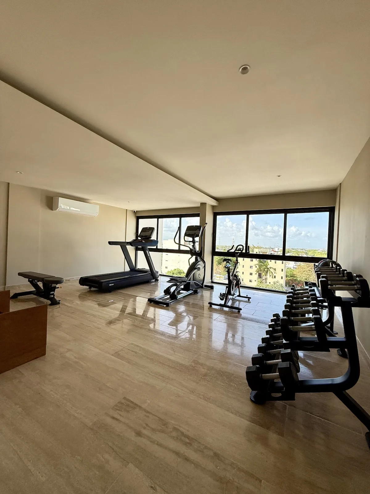 Depa en Centro de Playa del Carmen · Alberca y Gym 19