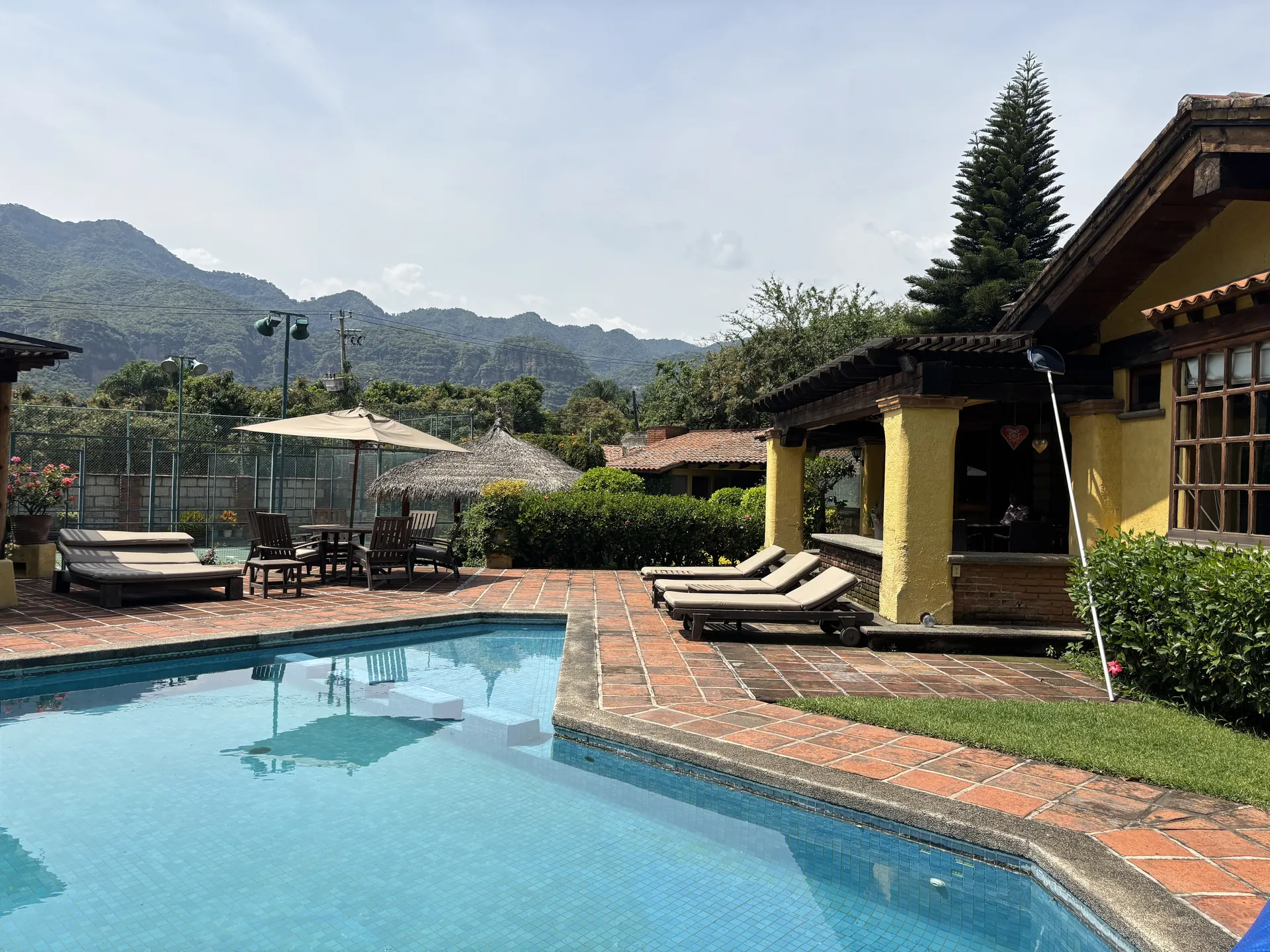 Tu Paraíso Privado con Alberca y Cancha de Pádel 37