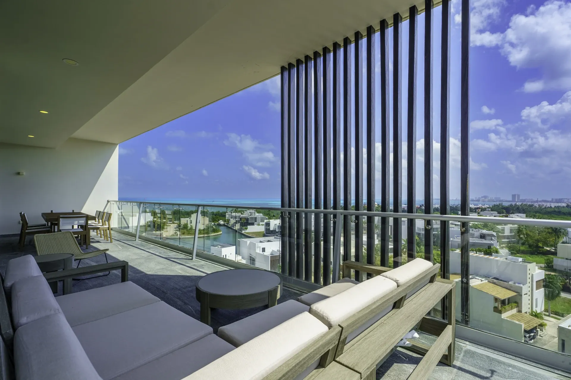Penthouse de Lujo Frente al Mar Caribe — RIVA Puerto Cancún 29