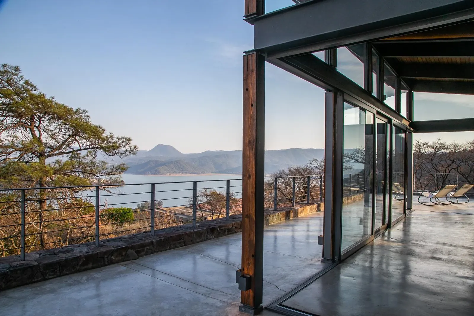 Exclusiva Casa en El Santuario, Vista al Lago 18