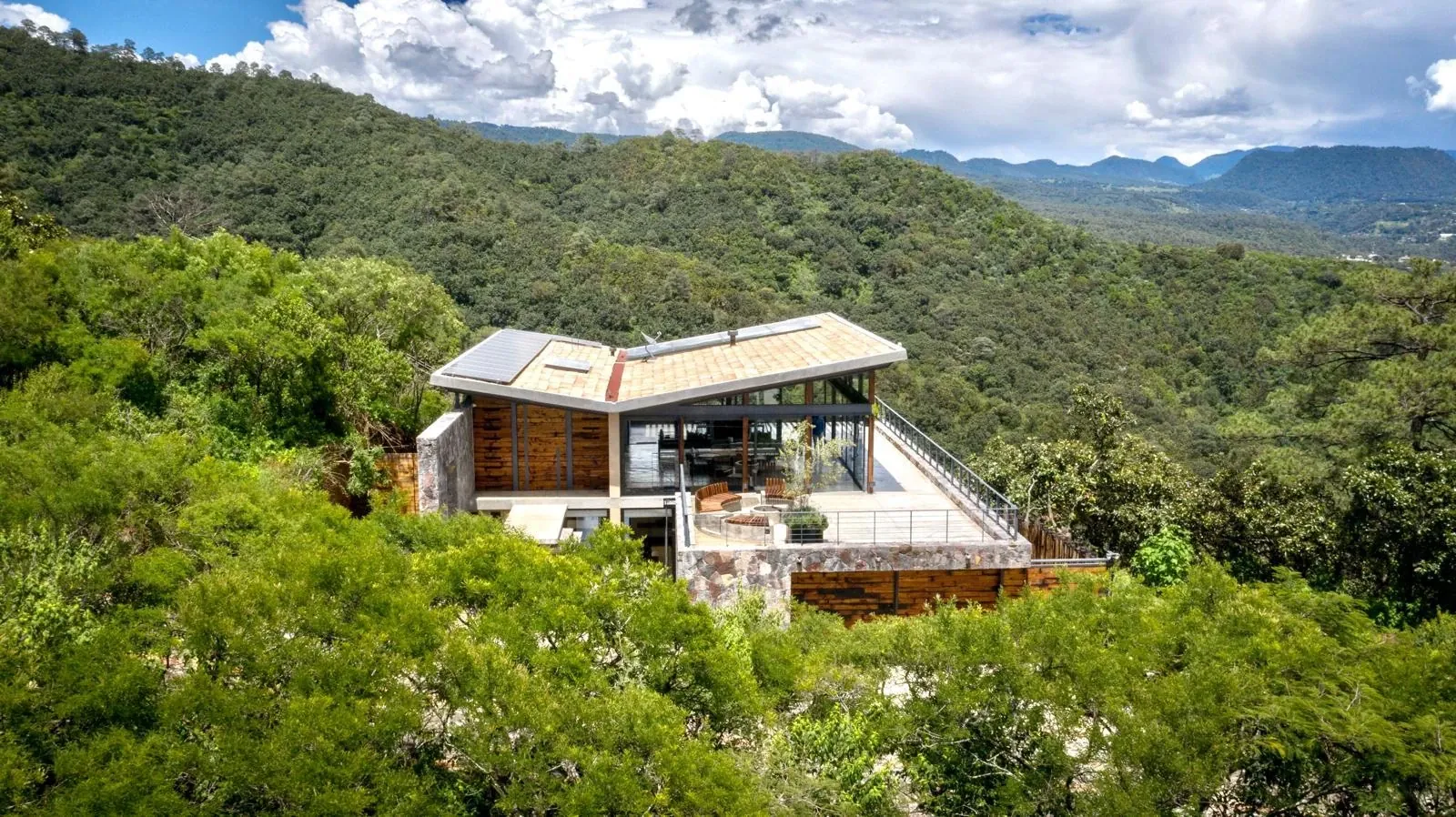 Exclusiva Casa en El Santuario, Vista al Lago 28