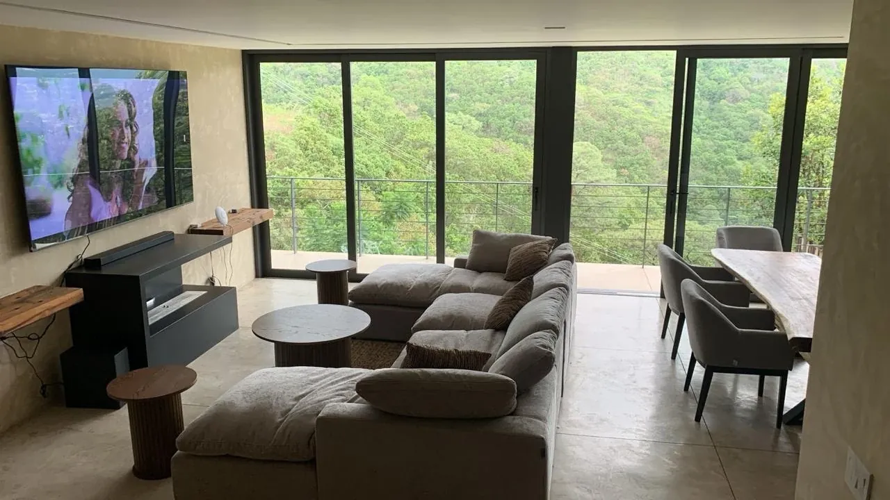 Exclusiva Casa en El Santuario, Vista al Lago 40